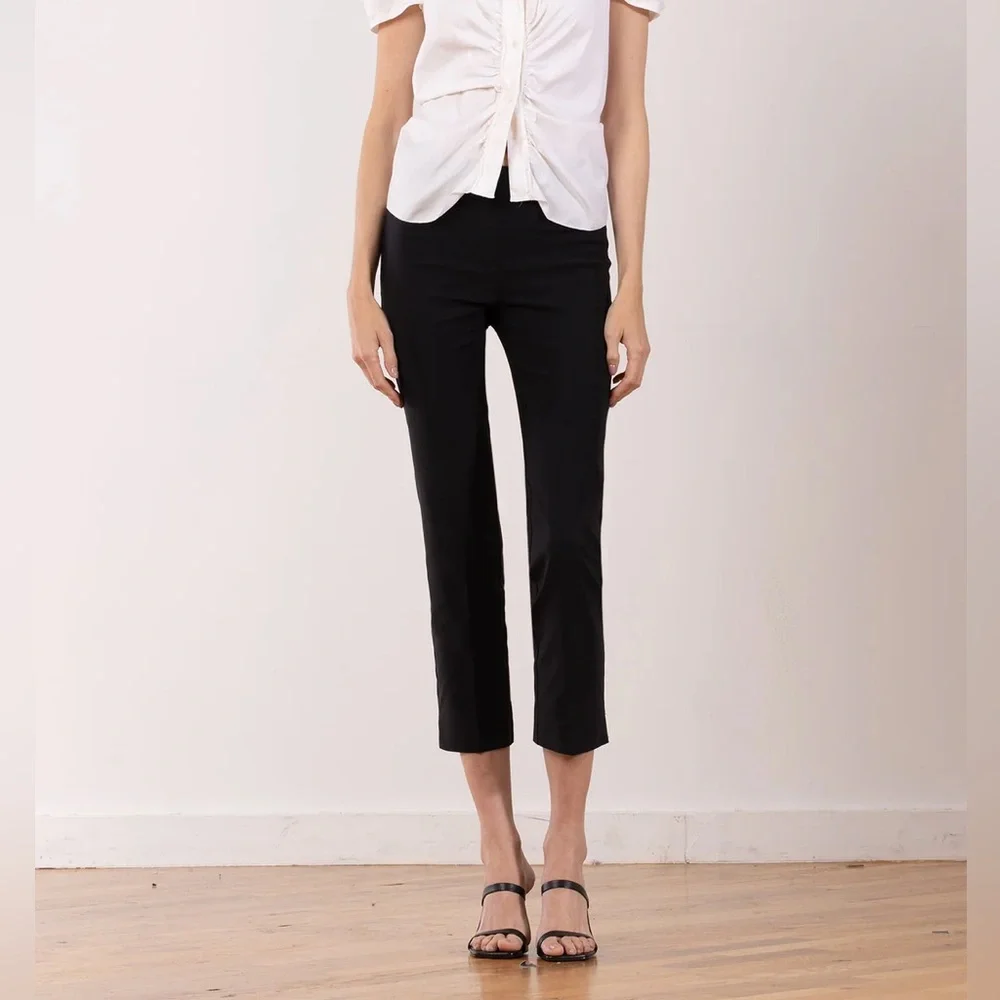 Avenue Montaigne 8 Brigitte pants pull on black capri cropped style slacks